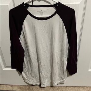 American Eagle Outfitters White and Dark Sleeve Long Tee
